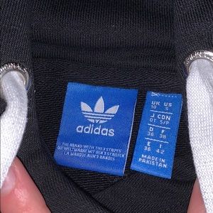 cropped adidas sweatshirt